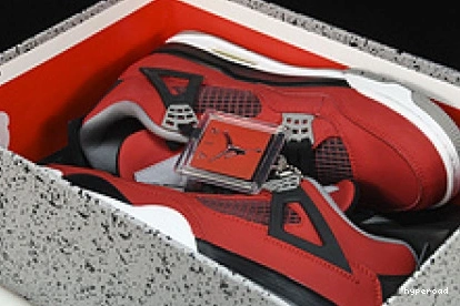 Hyperoad Jordan Bravo Toro 4 Retro 1014